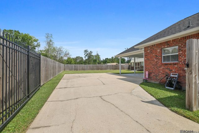 10197 Webb Rd, Hammond, LA 70403