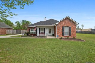 10197 Webb Rd, Hammond, LA 70403
