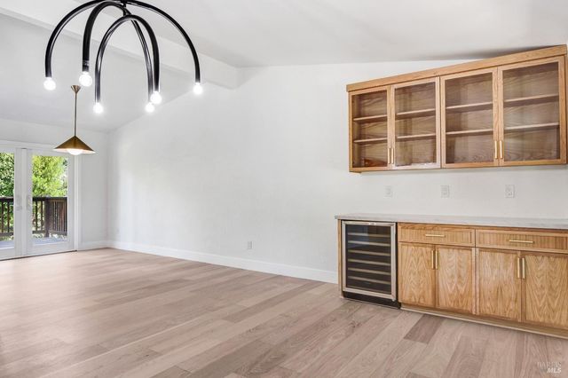 690 Hudson Ct, Sonoma, CA 95476