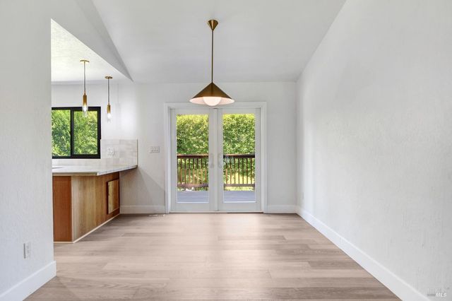 690 Hudson Ct, Sonoma, CA 95476