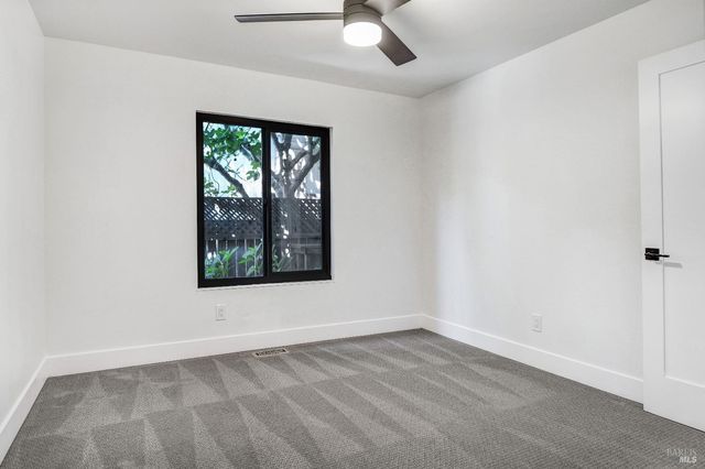 690 Hudson Ct, Sonoma, CA 95476