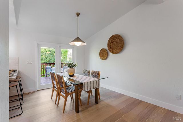 690 Hudson Ct, Sonoma, CA 95476