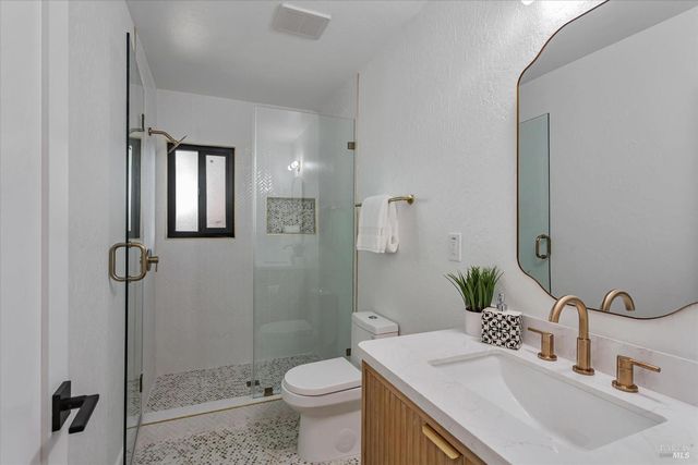 690 Hudson Ct, Sonoma, CA 95476