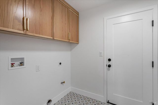 690 Hudson Ct, Sonoma, CA 95476