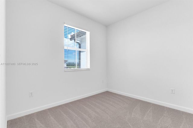 2665 SE 28th St, Homestead, FL 33035