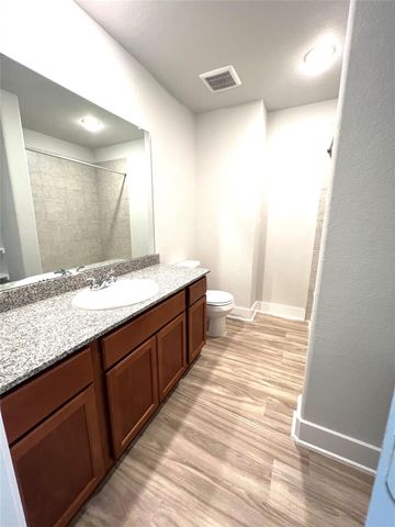 4002 Cusco Ln, Houston, TX 77045