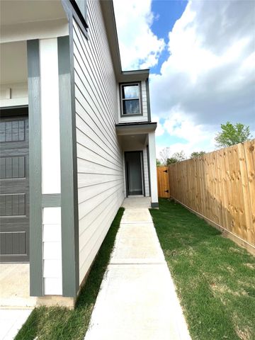 4002 Cusco Ln, Houston, TX 77045