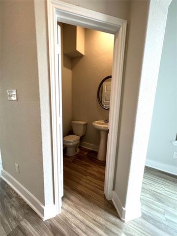 4002 Cusco Ln, Houston, TX 77045