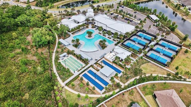 10395 BANYAN BREEZE BOULEVARD, Land O Lakes, FL 34638
