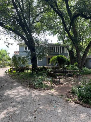 3305 Todville Road, Seabrook, TX 77586