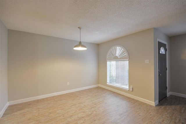 1326 Town Circle Circle 1, Baytown, TX 77520