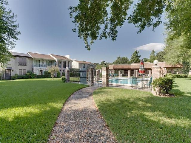 1326 Town Circle Circle 1, Baytown, TX 77520