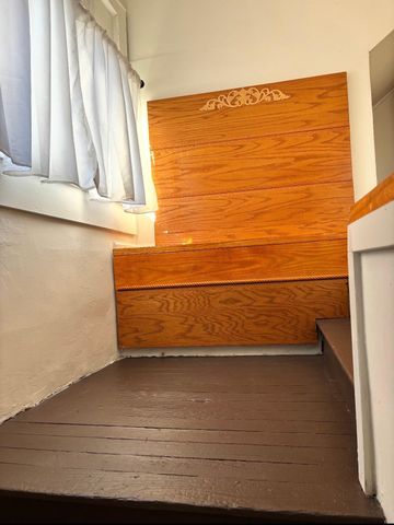 63 N Ogden Avenue, Columbus, OH 43204