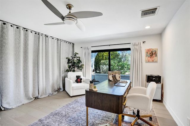614 Lakewoode Circle W, Delray Beach, FL 33445