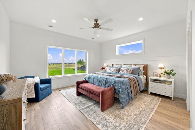7717 81st Avenue S, Horace, ND 58047