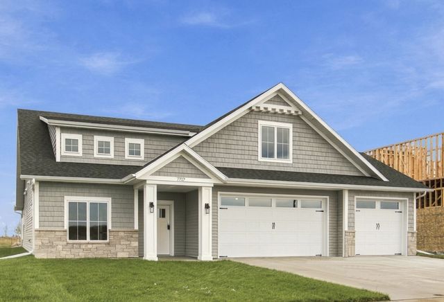 7717 81st Avenue S, Horace, ND 58047