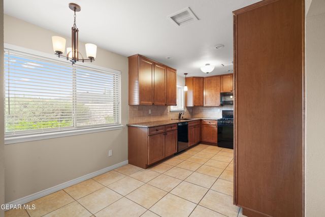 801 TEPIC Drive, El Paso, TX 79912