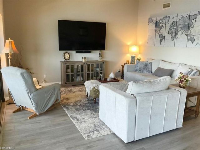 3708 SE 12th AVE 201, Cape Coral, FL 33904