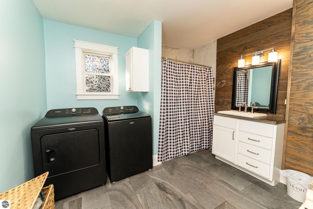 Image 54 of property listing at 308 S 3rd Street, Shepherd, MI 48883