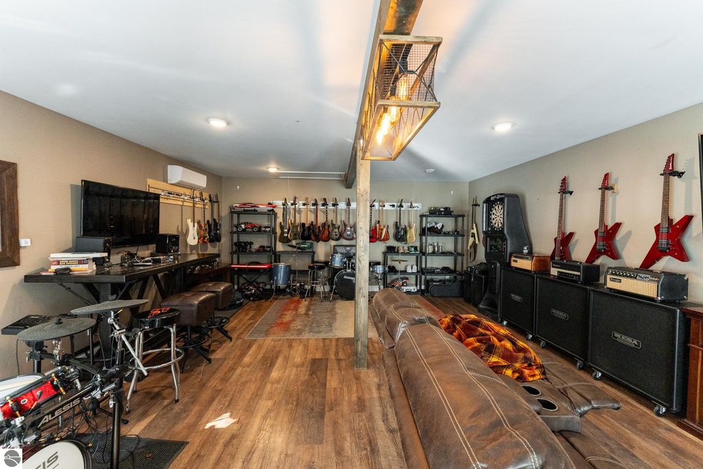 Image 57 of property listing at 308 S 3rd Street, Shepherd, MI 48883