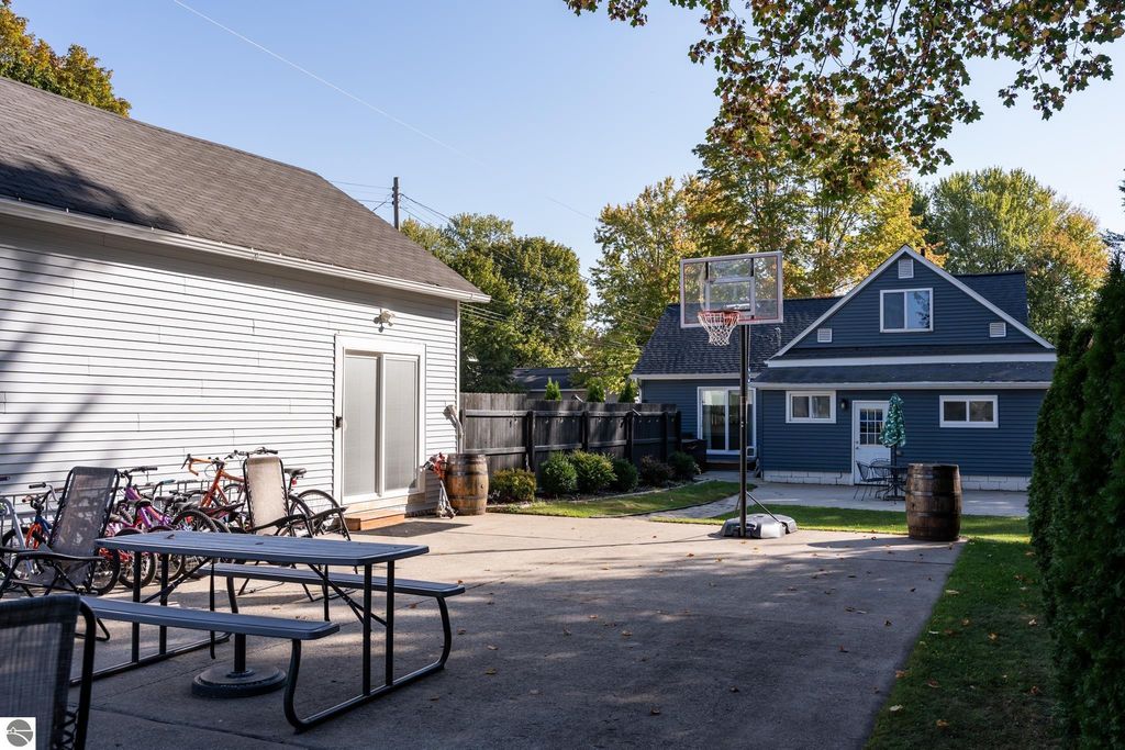 Image 72 of property listing at 308 S 3rd Street, Shepherd, MI 48883