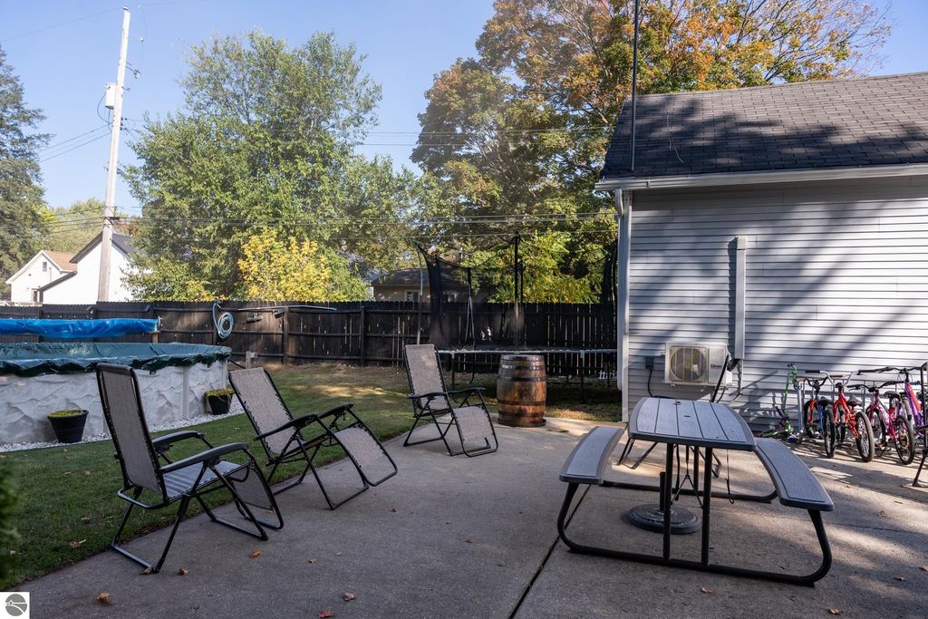 Image 73 of property listing at 308 S 3rd Street, Shepherd, MI 48883