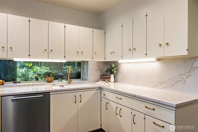 508 Randolph Avenue, Seattle, WA 98122