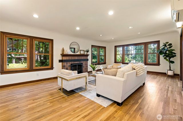 508 Randolph Avenue, Seattle, WA 98122