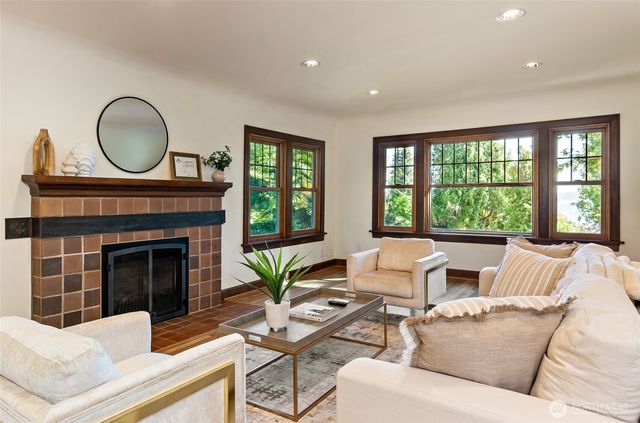 508 Randolph Avenue, Seattle, WA 98122