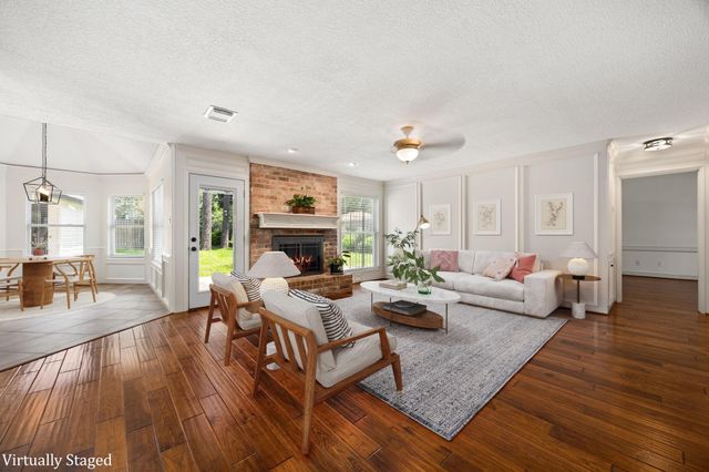 12106 Oakcroft Drive, Houston, TX 77070