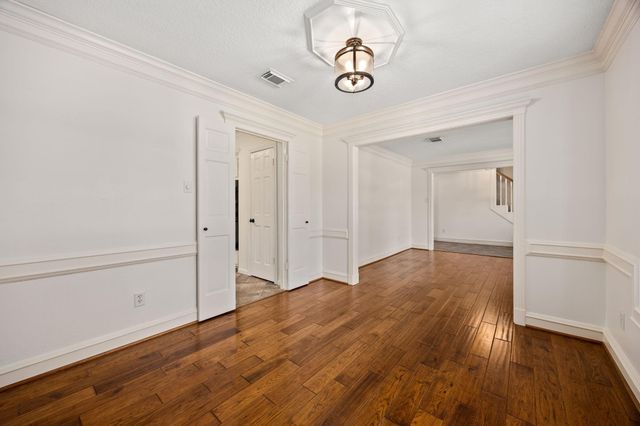 12106 Oakcroft Drive, Houston, TX 77070
