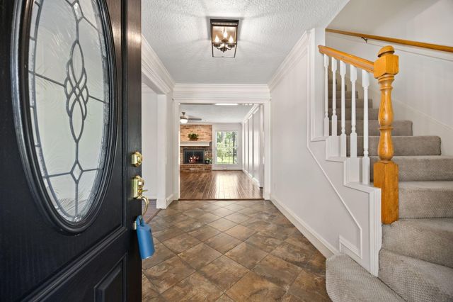 12106 Oakcroft Drive, Houston, TX 77070