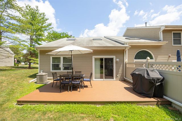 3 Deer Crossing Drive, Fishkill, NY 12524