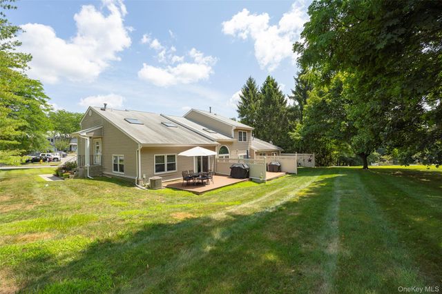 3 Deer Crossing Drive, Fishkill, NY 12524