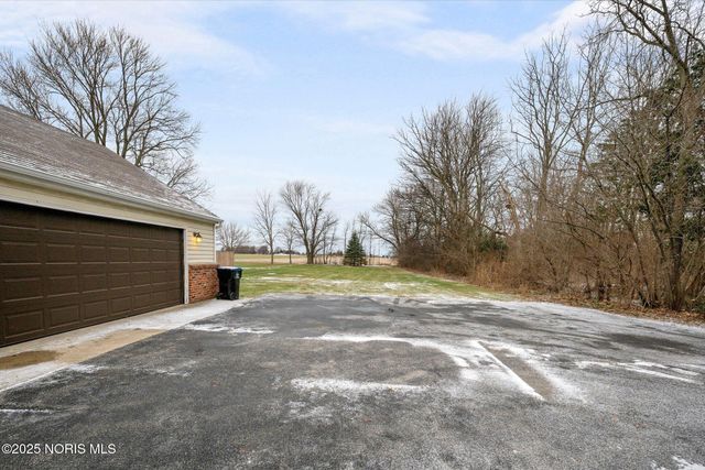 5415 Seaman Road, Oregon, OH 43616