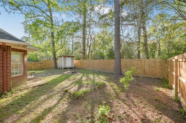 201 Pine Place Street, Dayton, TX 77535