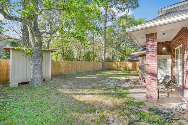 201 Pine Place Street, Dayton, TX 77535