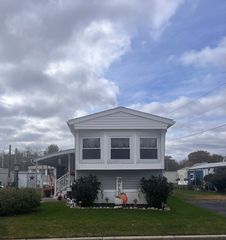 48 Liberty Drive, Attleboro, MA 02703