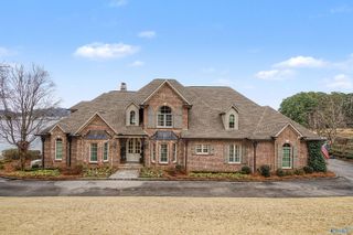 2020 Wyeth Drive, Guntersville, AL 35976