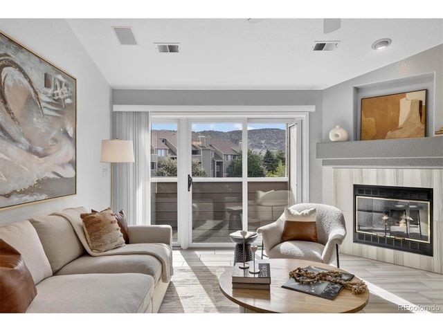 7394 S Alkire St 301, Littleton, CO 80127