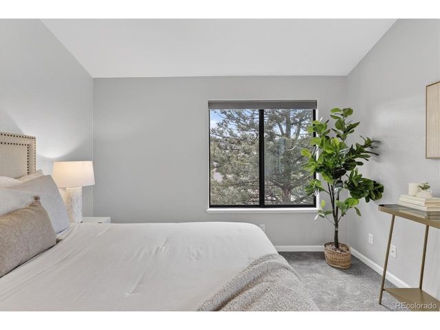 7394 S Alkire St 301, Littleton, CO 80127