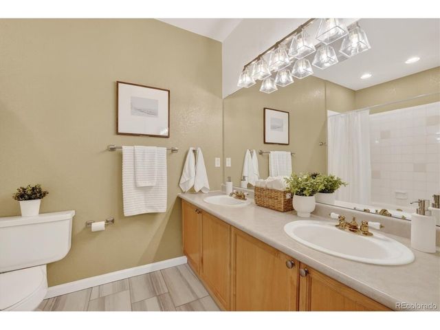 7394 S Alkire St 301, Littleton, CO 80127