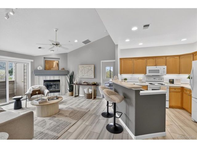 7394 S Alkire St 301, Littleton, CO 80127