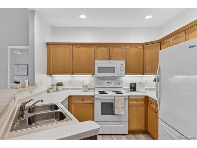 7394 S Alkire St 301, Littleton, CO 80127