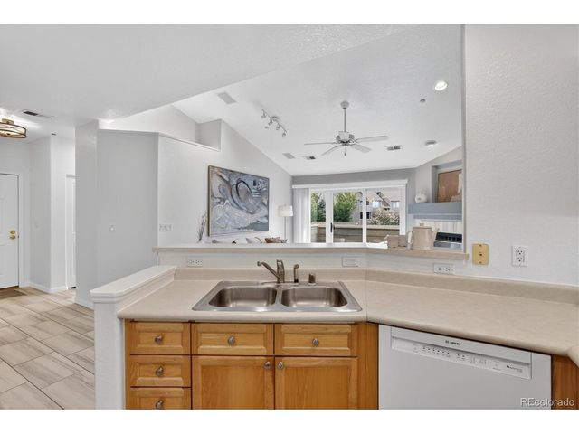 7394 S Alkire St 301, Littleton, CO 80127