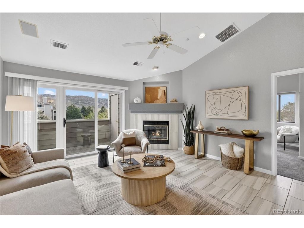 7394 S Alkire St 301, Littleton, CO 80127