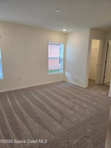 561 SW Richmond Circle, Palm Bay, FL 32908