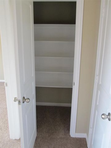 2310 Thunderbolt Peak Drive, Rosharon, TX 77583