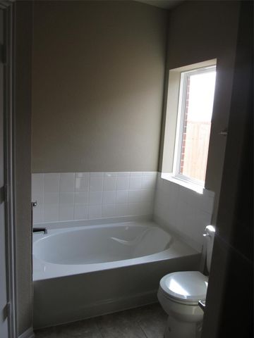 2310 Thunderbolt Peak Drive, Rosharon, TX 77583