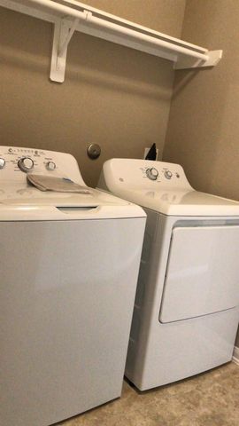 2310 Thunderbolt Peak Drive, Rosharon, TX 77583